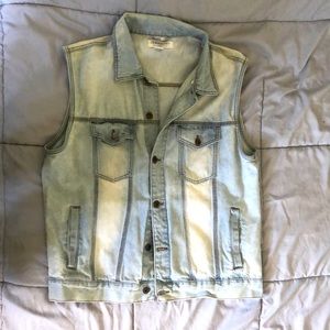 White washed blue denim vest double breasted pockets